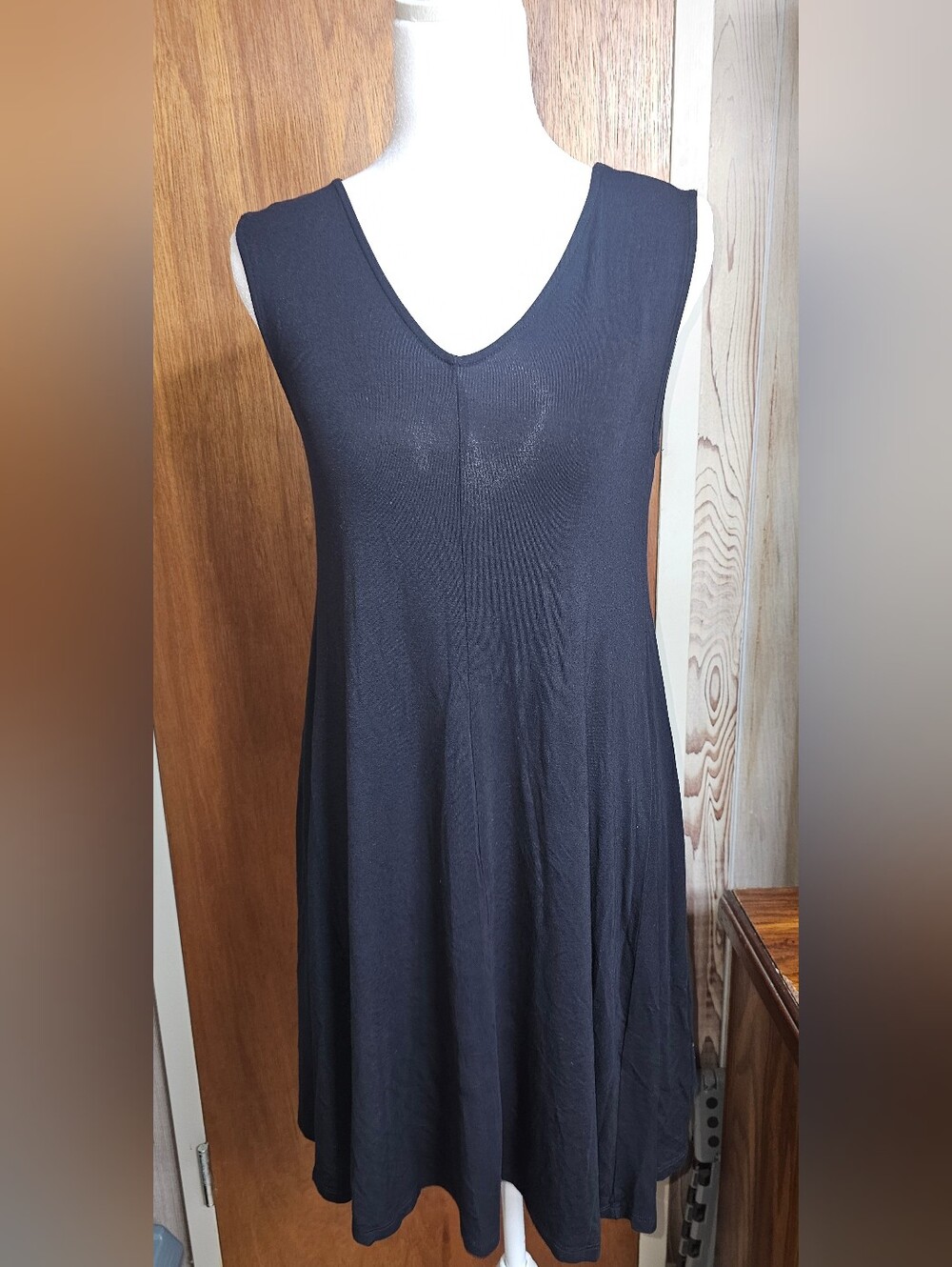 Style & Co. Black V-Neck Sleeveless Midi Dress